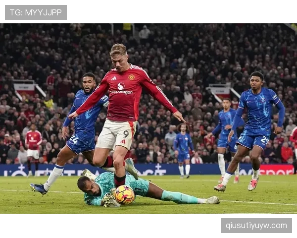 B费加盟如何重塑曼联战术体系：角色适配与球队转折点解析